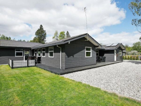 Luxury Holiday Home in Hadsund near Sea